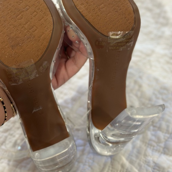 NWOT Gianni Bini Clear Block Heels with Rhinestones - Size 8.5 Bride/prom - Picture 8 of 9